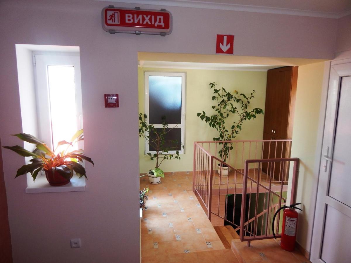 Hotel Zelenyi Klyn Iwano-Frankiwsk Zewnętrze zdjęcie