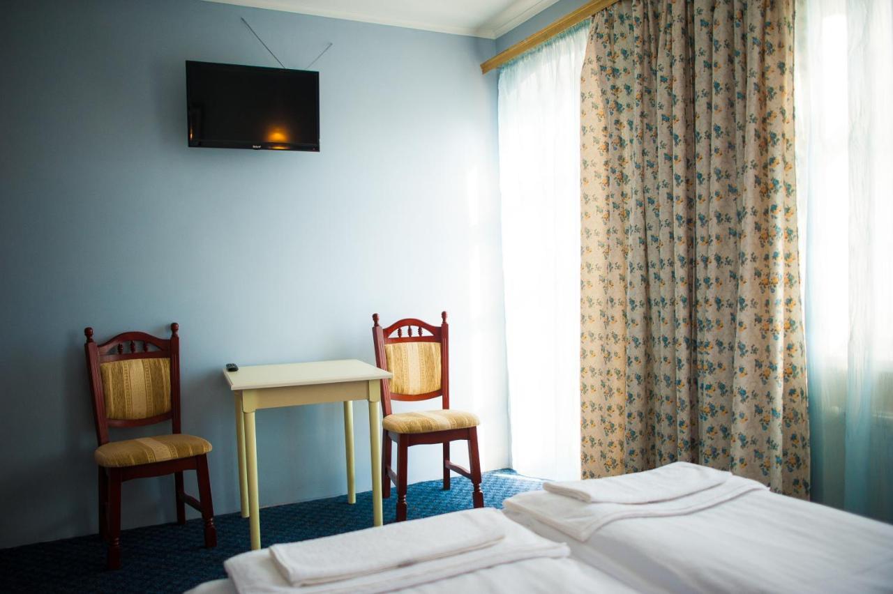Hotel Zelenyi Klyn Iwano-Frankiwsk Zewnętrze zdjęcie