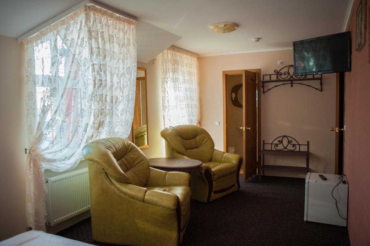 Hotel Zelenyi Klyn Iwano-Frankiwsk Zewnętrze zdjęcie
